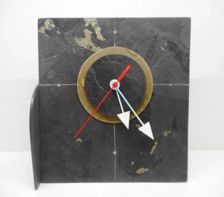 Doucha Jiří: Hodiny stolní