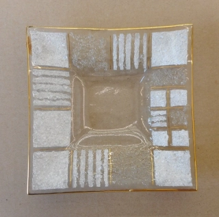 Kaufman Robert: CORAL WHITE - skleněná miska karo s pozlacením