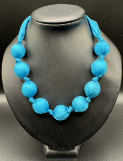 Ammerová Bohumila: Náhrdelník kuličky s uzlíky - tyrkysový