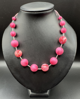 Ammerová Bohumila: Náhrdelník kuličky - růžové s žíháním