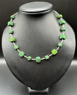 Ammerová Bohumila: Náhrdelník kostičky - zelené