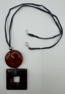 Horová Růžena: Náhrdelník Karneol