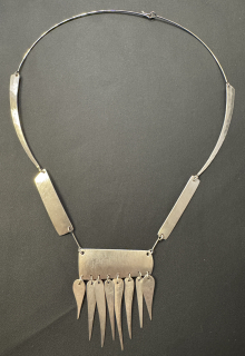 Lavičková Hana: Náhrdelník kapky