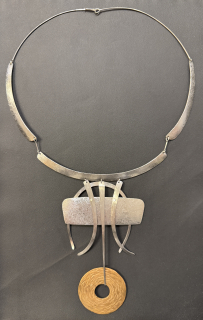 Lavičková Hana: Náhrdelník (B)