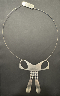 Lavičková Hana: Náhrdelník (C)