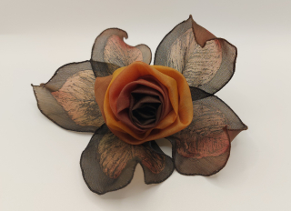 "Ruckl" Knoblochová Zuzana: Růžička - klips (oranž.)