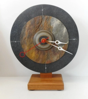 Doucha Jiří: Břidlicové hodiny stolní 