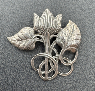 Mašková Zuzana: Brož - Tulipán