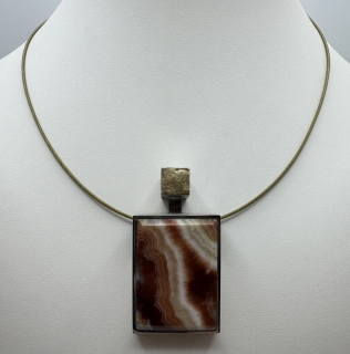 Votipka Karel: Náhrdelník - Achát