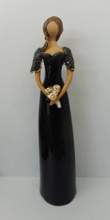 Dudychová Alena: Dívka v tmavých šatech s bílými květy