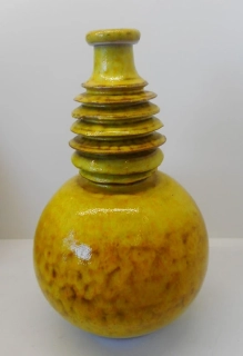 Kováříková Ludmila: Váza žlutá