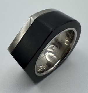 Votipka Karel: Prsten