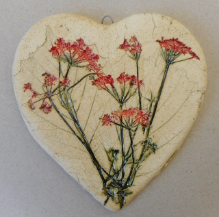 Baláž Roman: Kachel srdce - rostlinný motiv I.