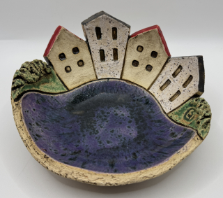 Trbušková Štěpánka: Miska s domky (D)