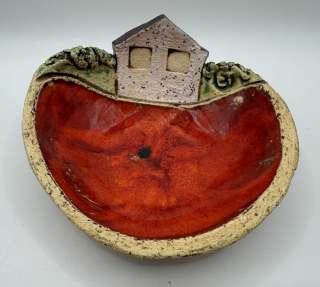 Trbušková Štěpánka: Miska s domky (E)