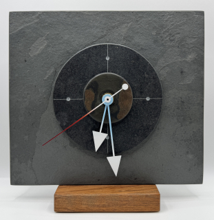 Doucha Jiří: Hodiny stolní