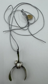 Novotná Veronika: Závěs - Jmelí