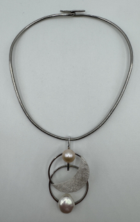 Votipka Karel: Závěs na obruči perlový