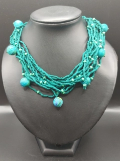 Ammerová Bohumila: Náhrdelník šňůrky - zelený s kuličkami a korálky