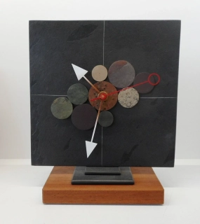 Doucha Jiří: Břidlicové hodiny stolní 