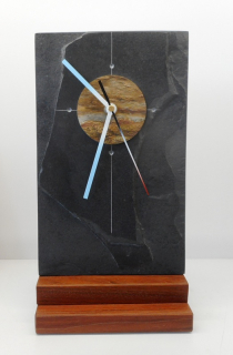 Doucha JIří: Břidlicové hodiny stolní