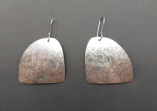 Lavičková Hana: Náušnice