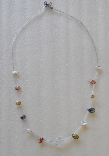 Horová Růžena: Náhrdelník - barevné říční perly