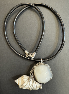 Brůnová Radka: Náhrdelník - Oka