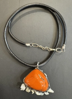 Brůnová Radka: Náhrdelník - Stydlivá