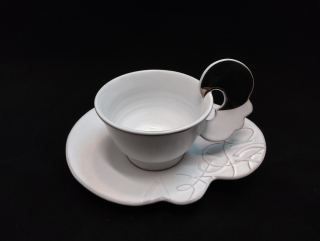 DUKE: Hrnek s podšálkem